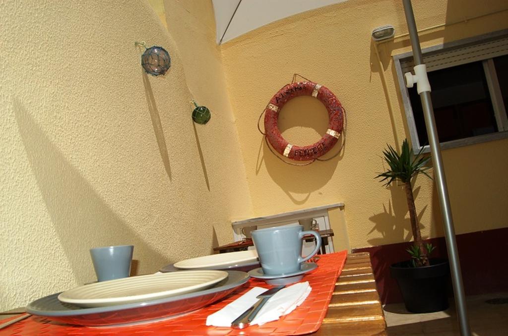 Swordfish Eco-House Peniche Bed & Breakfast Room photo